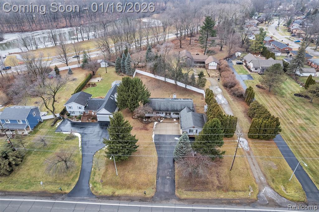 9035 Farmington Road, Livonia, MI 48150 — Photo 80