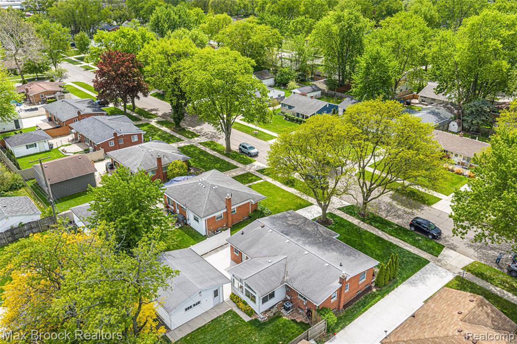 260 Lyons Drive, Troy, MI 48083 — Photo 21