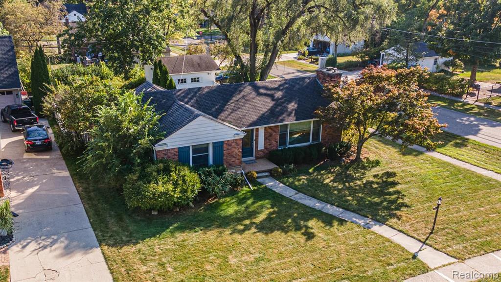 16991 Kirkshire Avenue, Beverly Hills, MI 48025 — Photo 32