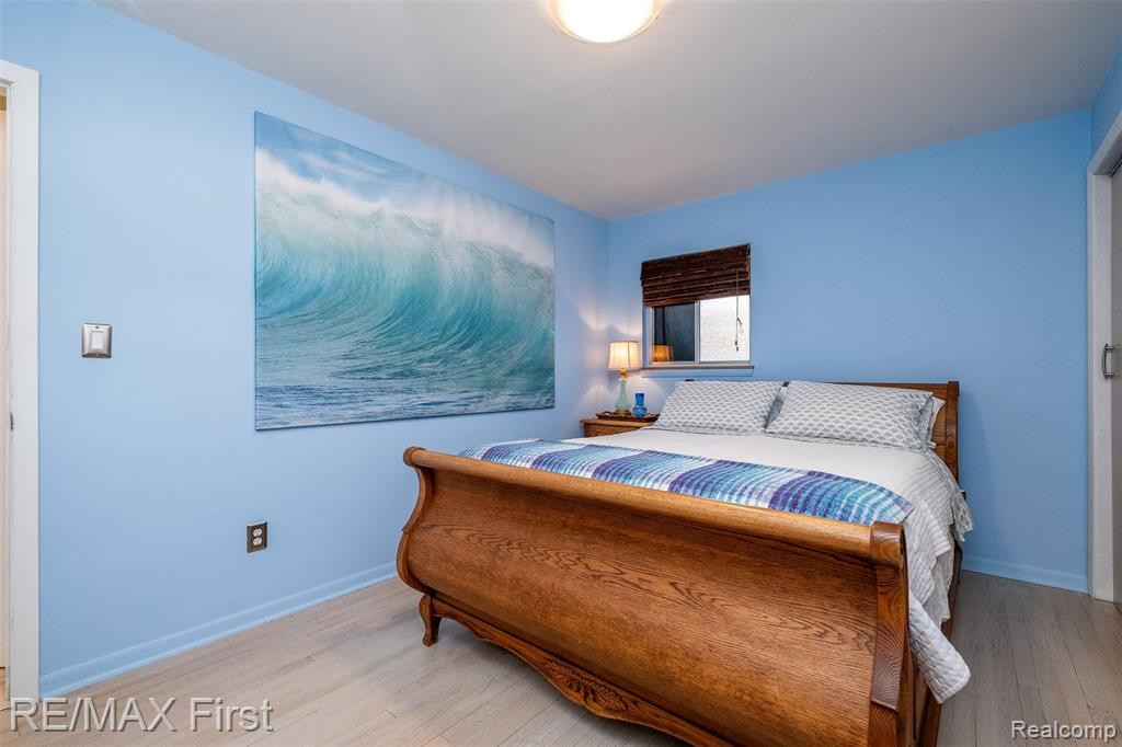 905 W Parker Avenue, Madison Heights, MI 48071 — Photo 37