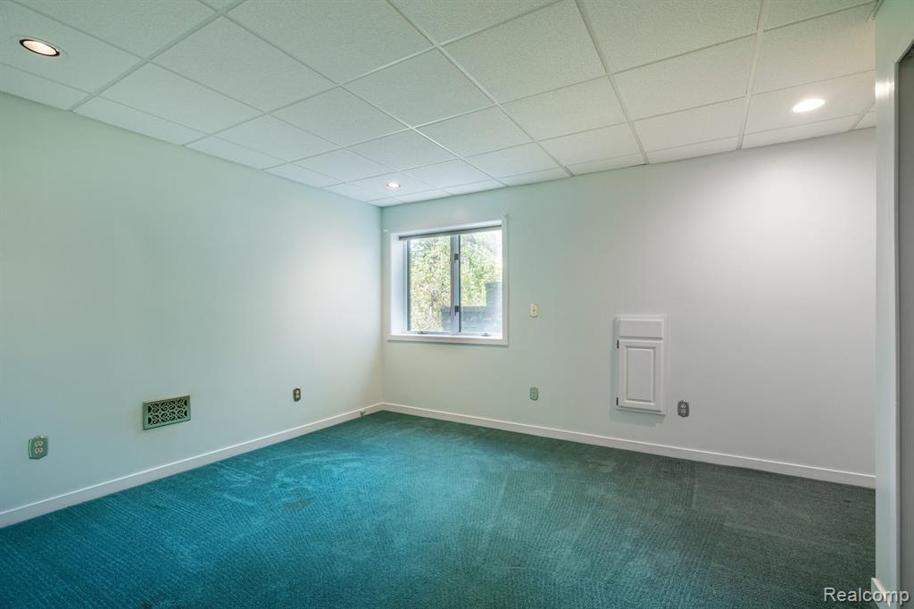 5550 N Rochester Road, Rochester, MI 48306 — Photo 28