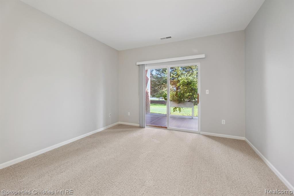 16865 Carriage Way, Northville, MI 48168 — Photo 17