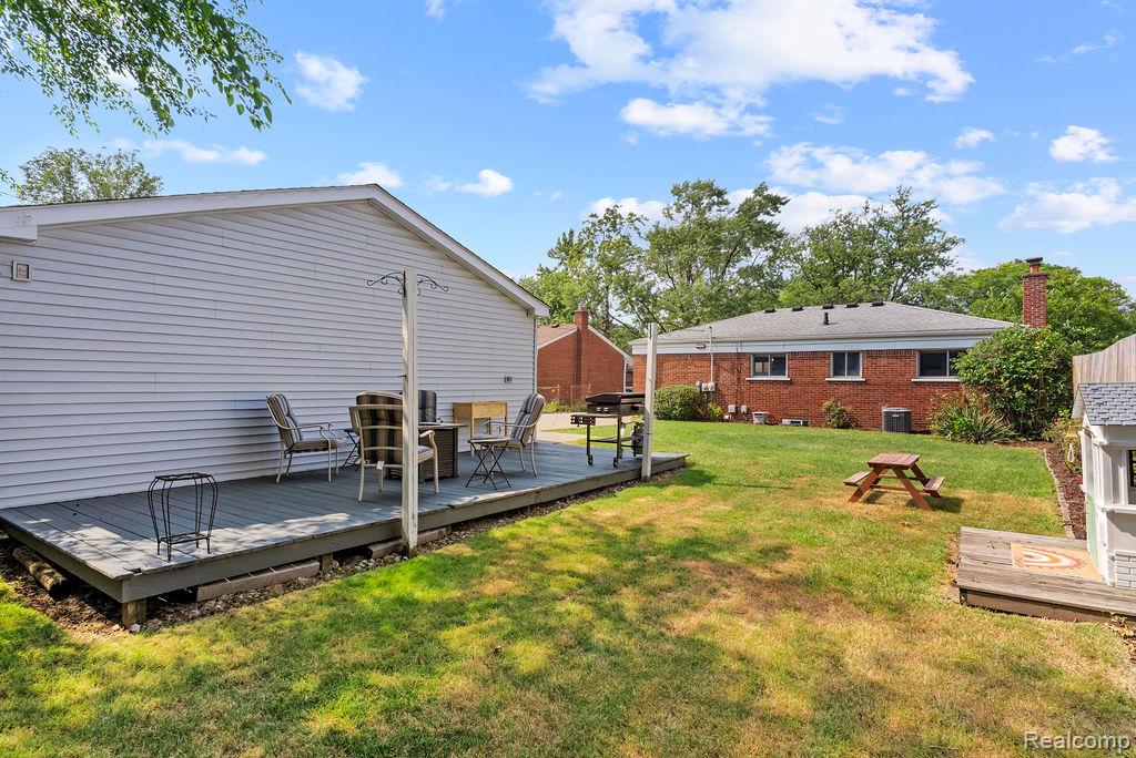 4588 Fenwick Drive, Warren, MI 48092 — Photo 32