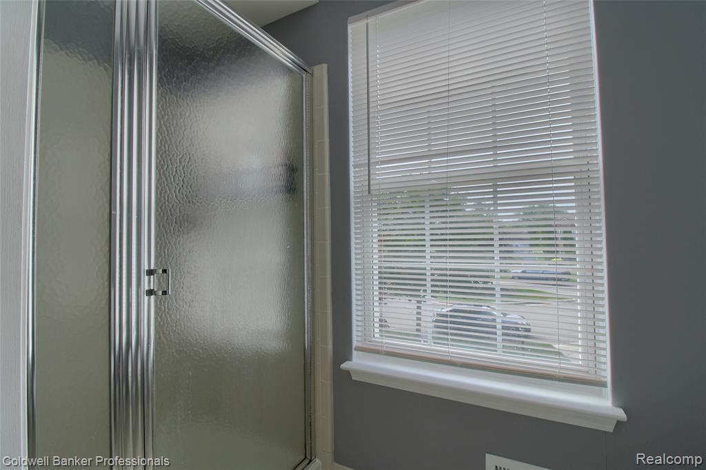 44516 Bramblewood Court, Belleville, MI 48111 — Photo 23