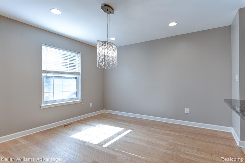 37132 Brentwood Circle, Farmington Hills, MI 48331 — Photo 14