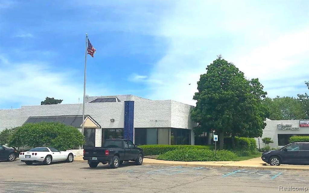 33200 DEQUINDRE Road, Sterling Heights, MI 48310