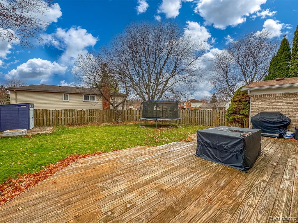 3960 Kings Point Drive, Troy, MI 48083 — Photo 30