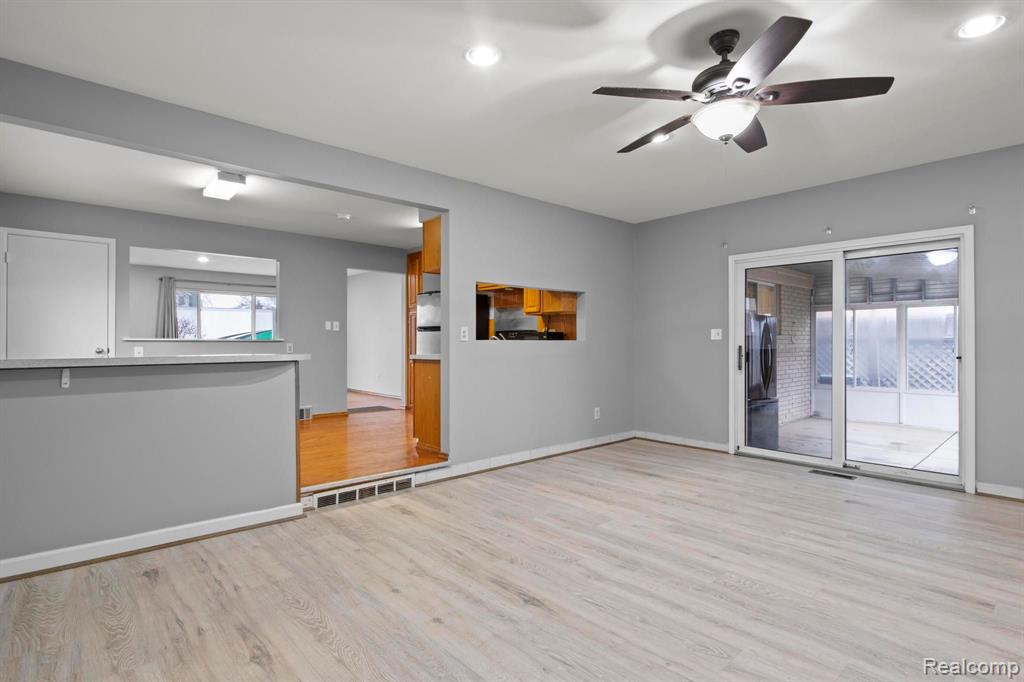 8426 Forrest Drive, Canton, MI 48187 — Photo 19