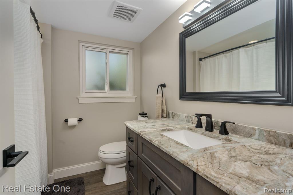 9545 Crown Ridge Drive, White Lake, MI — Photo 36