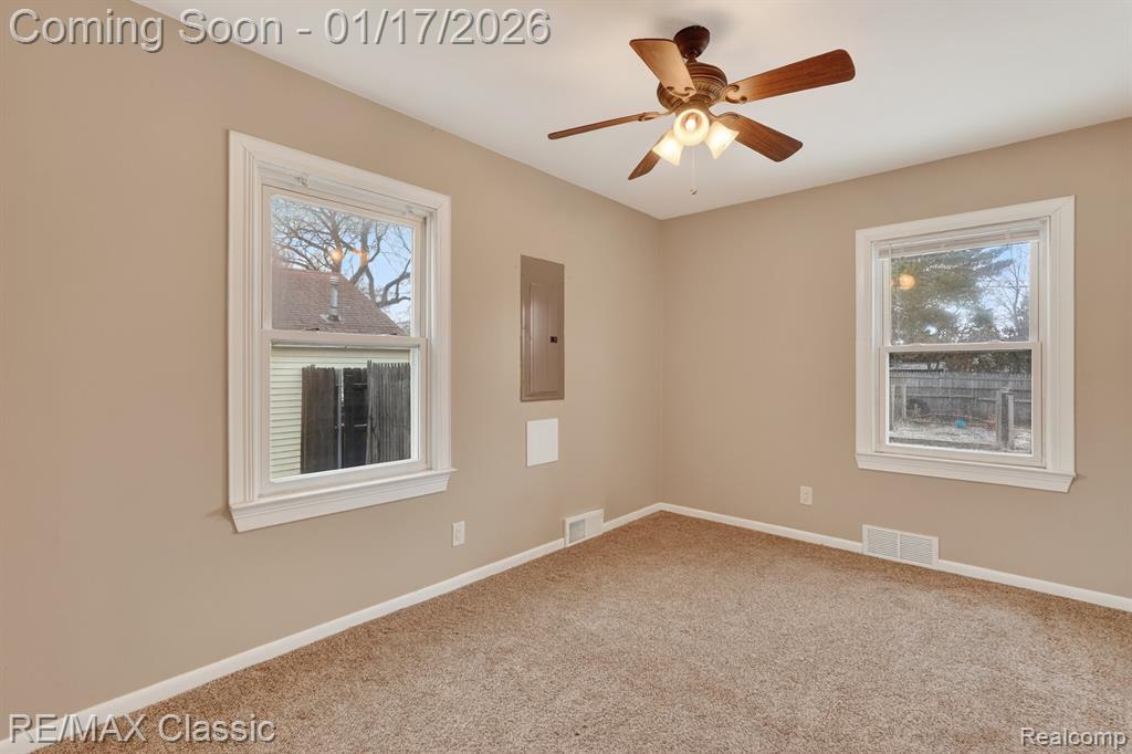 7346 S Shaker Drive, Waterford, MI 48327 — Photo 25