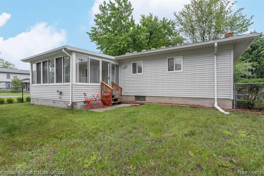 40395 Gilbert Street, Plymouth, MI 48170 — Photo 27