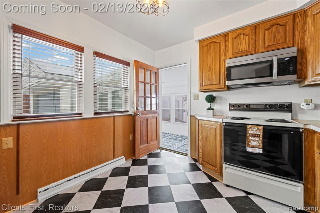 4196 Clippert Street, Dearborn Heights, MI 48125 — Photo 14