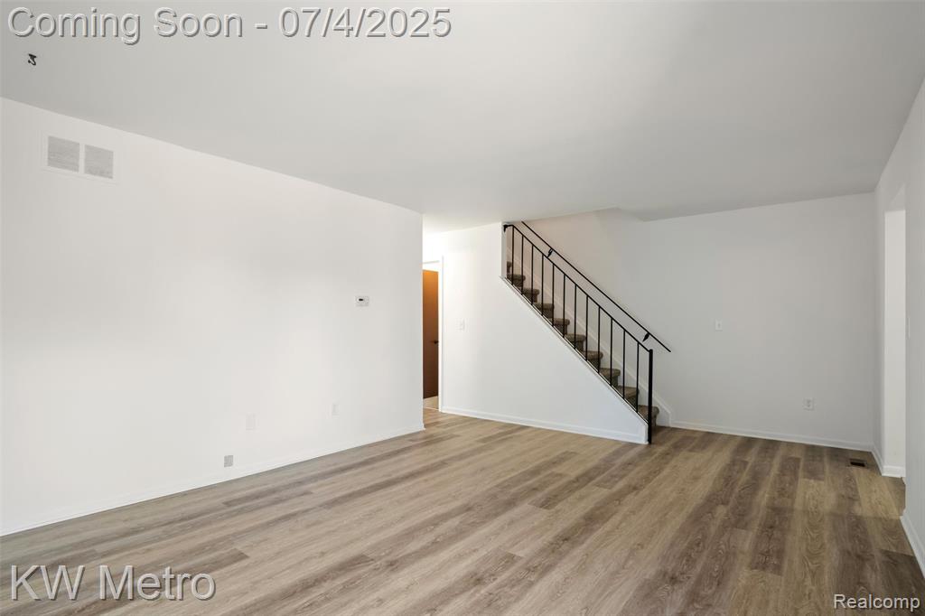 26545 Summerdale Drive, Southfield, MI 48033 — Photo 4