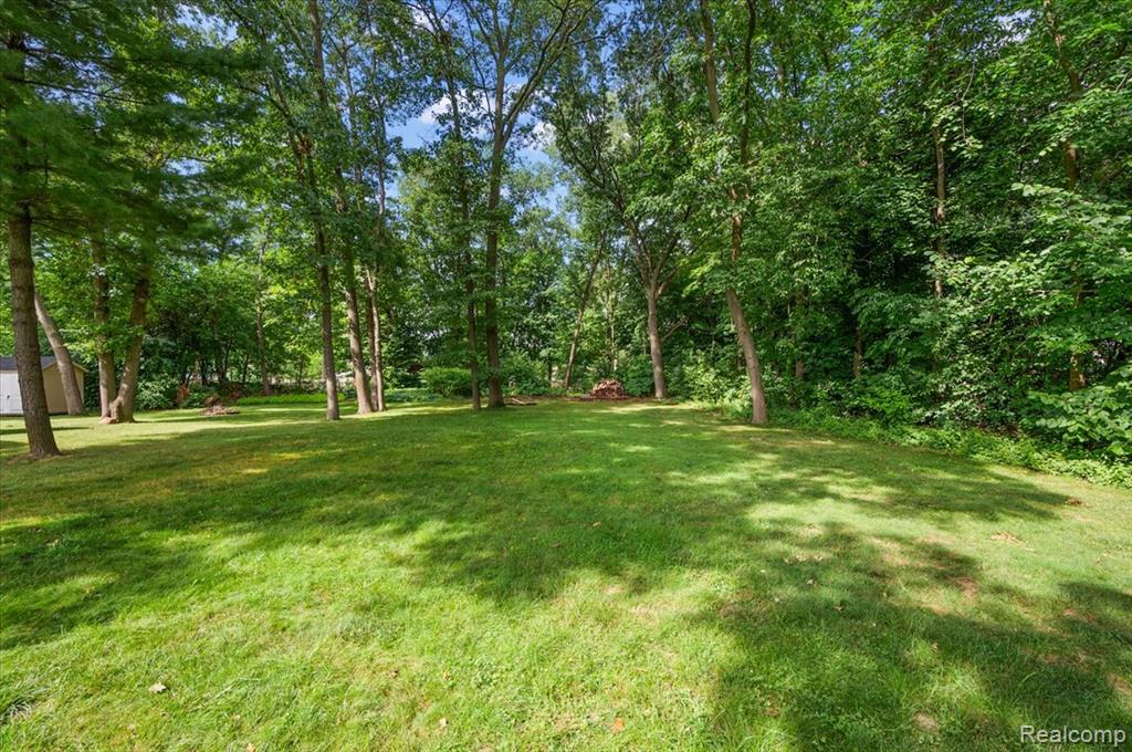 8809 Arlington Street, White Lake, MI — Photo 12