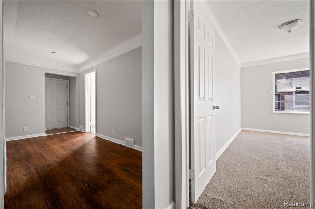 5500 Chalmers Street, Detroit, MI 48213 — Photo 19