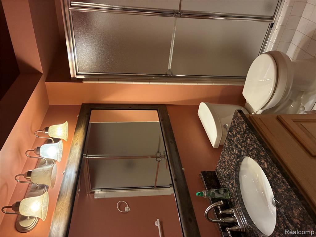 48421 Milonas Drive, Shelby Twp, MI 48315 — Photo 19