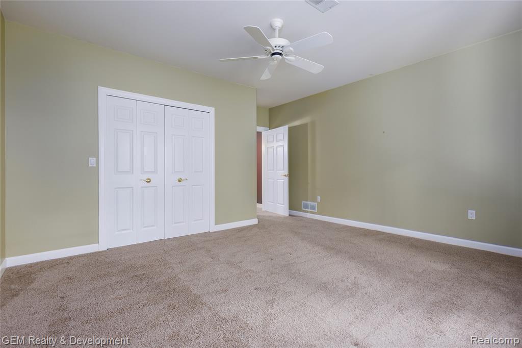 9054 Green Hickory Lane, Fenton, MI 48430 — Photo 51