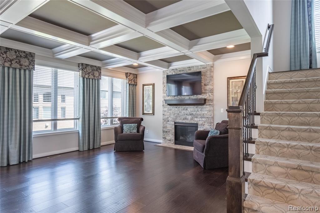 55712 Glenbrooke Drive, Shelby Twp, MI 48316 — Photo 4