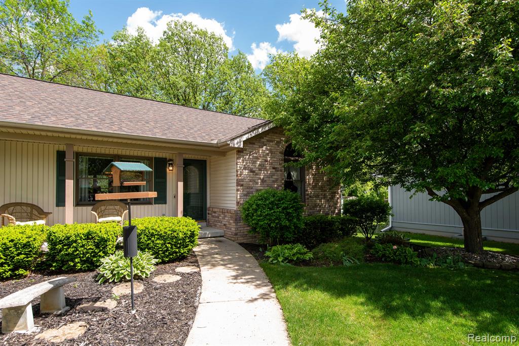 906 VILLAGE Drive, Davison, MI 48423 — Photo 5