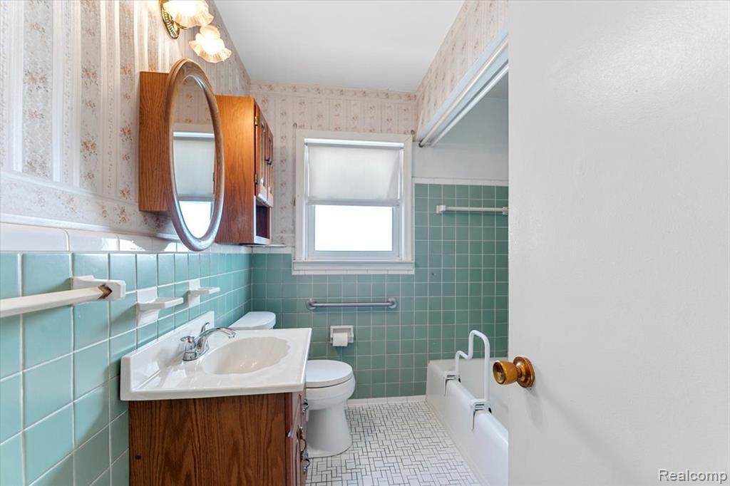 771 Garfield Avenue, Lincoln Park, MI 48146 — Photo 15