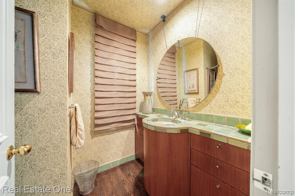 8519 HENDRIE Boulevard, Huntington Woods, MI — Photo 34