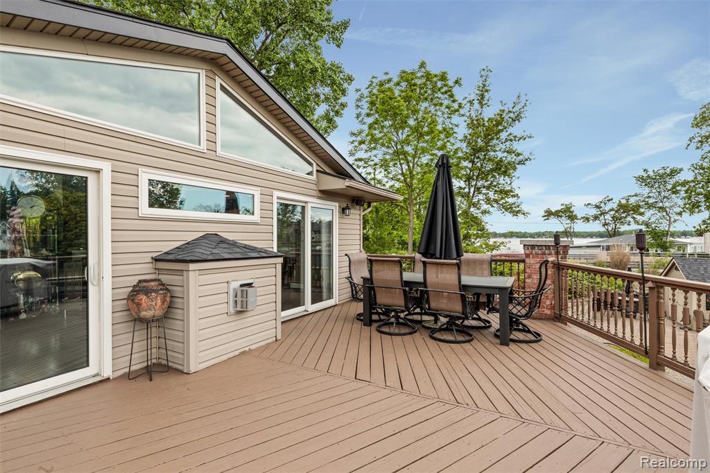 8950 Riverview, Pinckney, MI 48169 — Photo 52