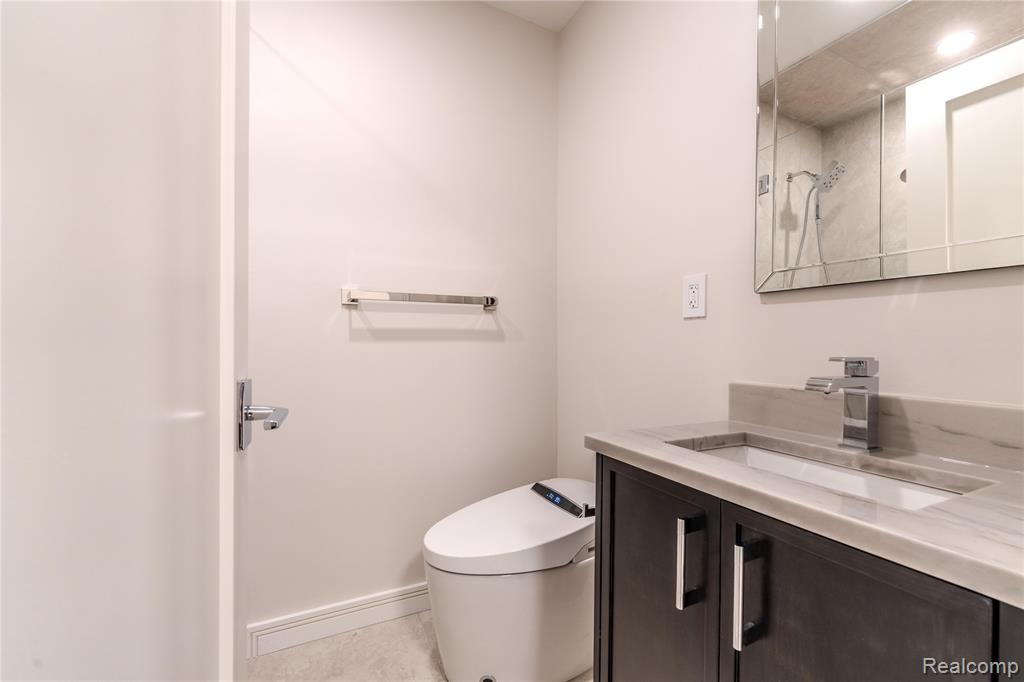 7400 Melody Lane, Bloomfield Hills, MI 48301 — Photo 38