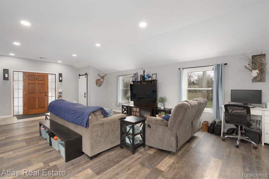 10025 Grand Blanc Road, Gaines Vlg, MI 48436 — Photo 16