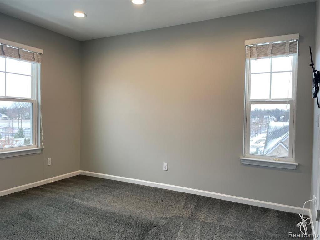 411 WRIGHT Street, Wixom, MI — Photo 21