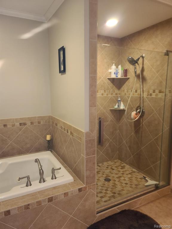 43201 POINTE Drive, Clinton Twp, MI 48038 — Photo 23
