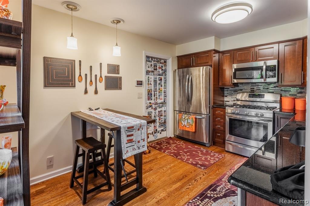 3140 LINDENWOOD Drive, Dearborn, MI 48120 — Photo 15