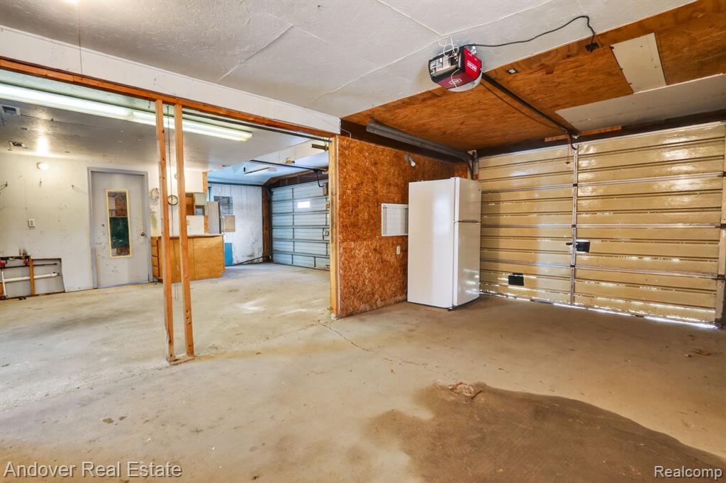 4055 Mitchell Drive, Flint, MI 48506 — Photo 29