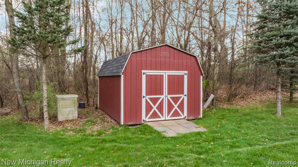 13445 Millie Court, Holly, MI 48442 — Photo 73