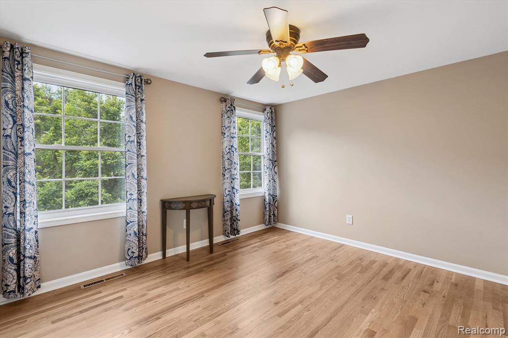 5374 Apple Hill Court, Flushing, MI 48433 — Photo 20
