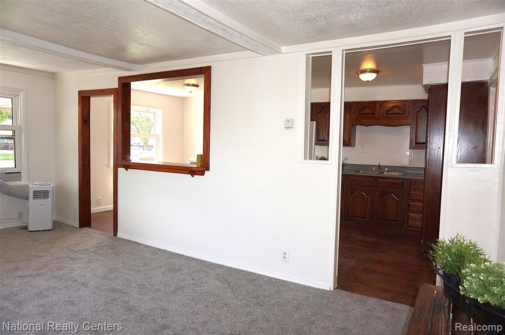 6917 McGuire Street, Taylor, MI 48180 — Photo 4