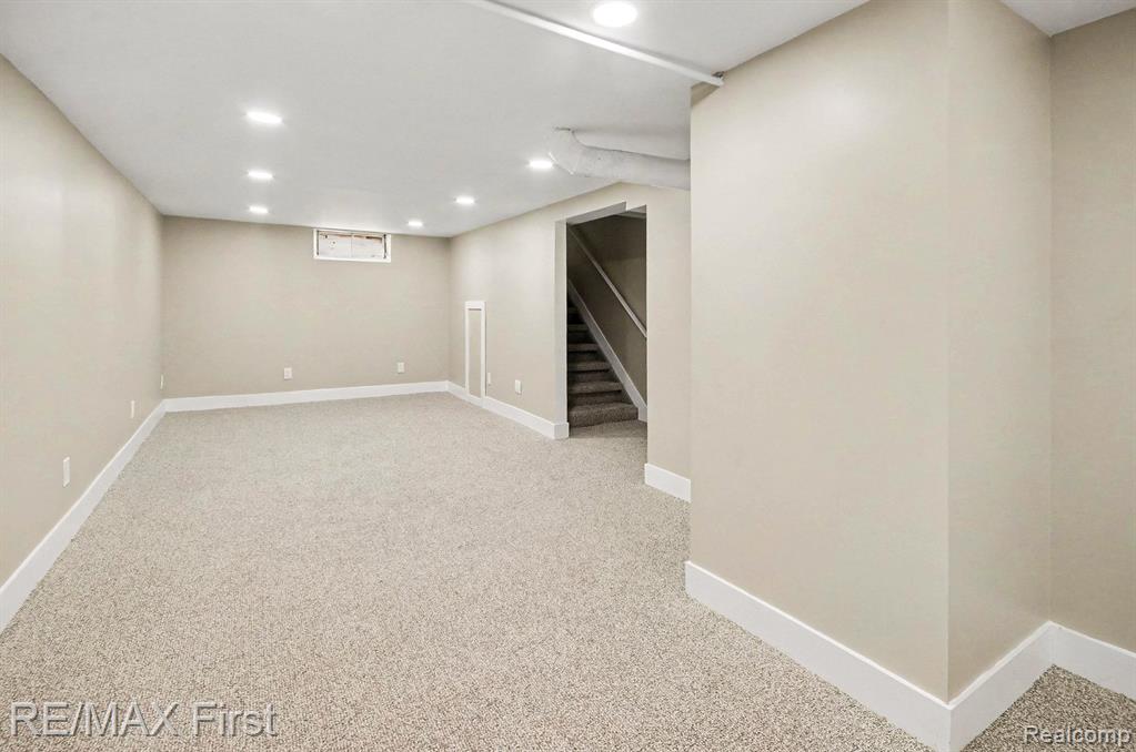 27825 Van Howe Street, Roseville, MI 48066 — Photo 13