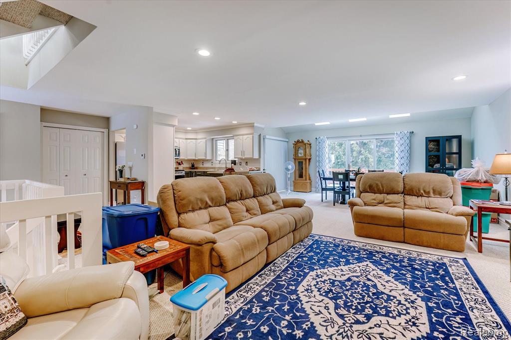 6522 SCENIC PINES, Clarkston, MI — Photo 11