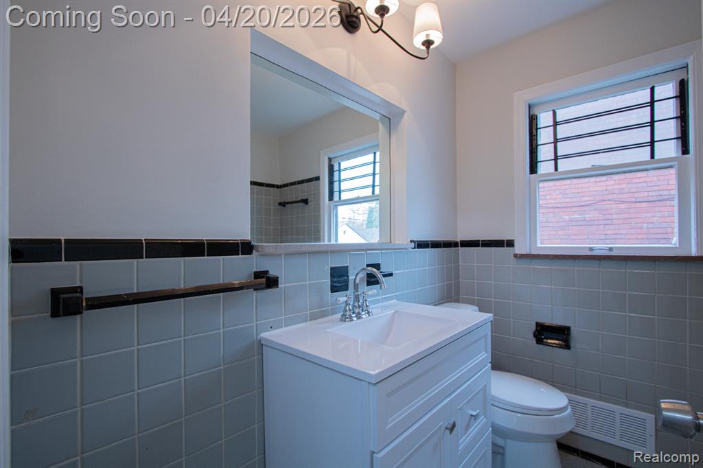15644 Carlisle Street, Detroit, MI 48205 — Photo 9