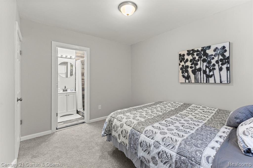 4702 Field Street, Detroit, MI 48214 — Photo 31