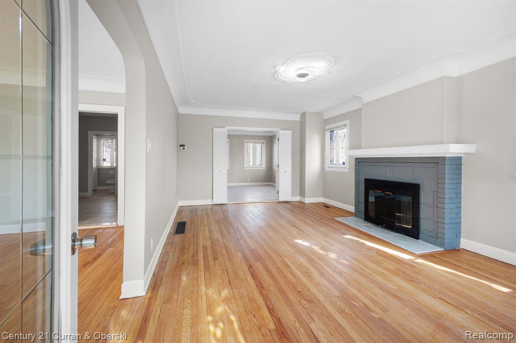 5026 KENSINGTON Avenue, Detroit, MI 48224 — Photo 5