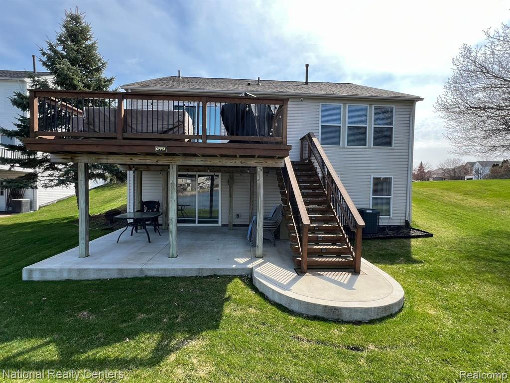 693 DEER PATH Trail, Waterford, MI 48327 — Photo 22
