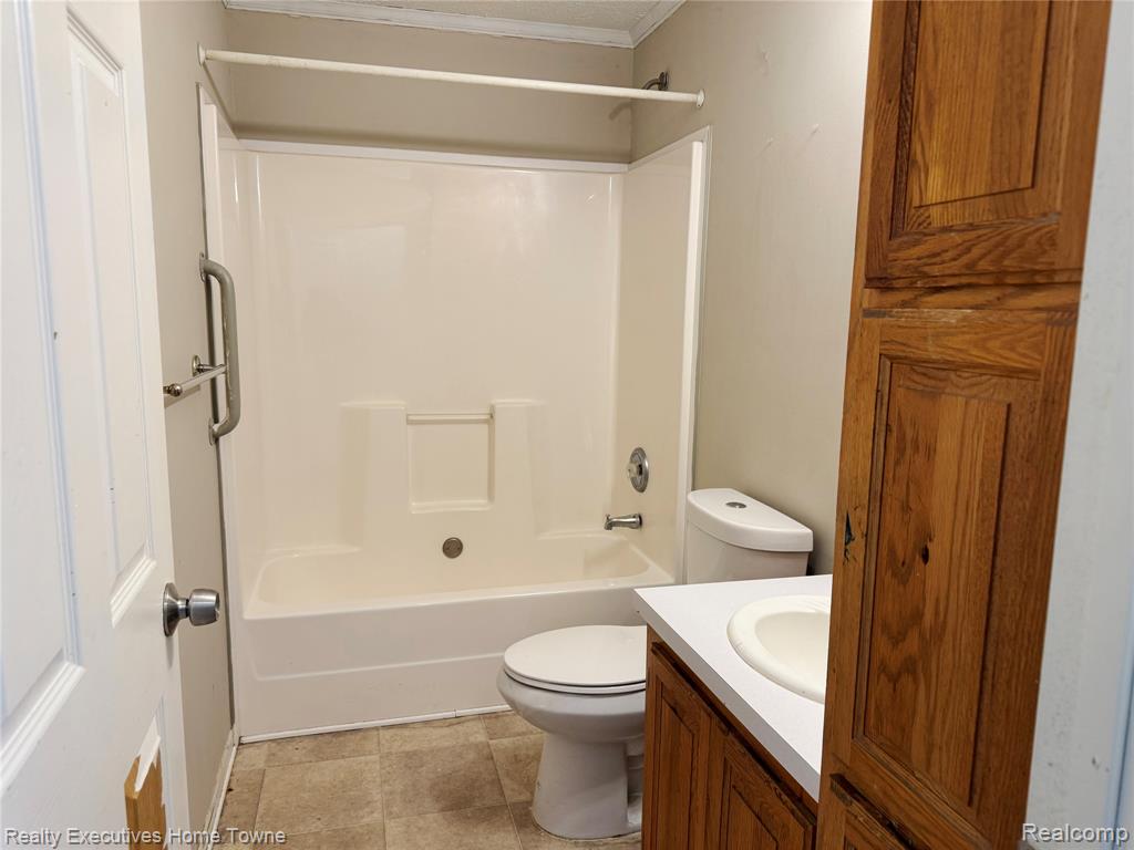 2045 Yeager Street, Port Huron, MI 48060 — Photo 22