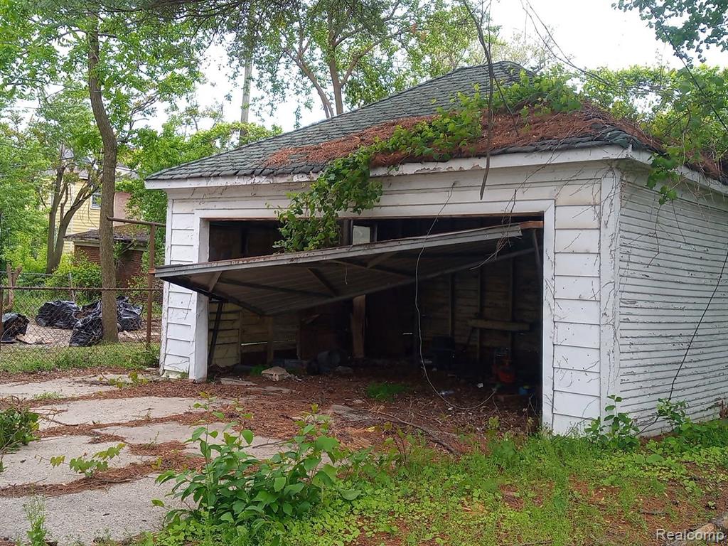 7477 PRAIRIE Street, Detroit, MI 48210 — Photo 37