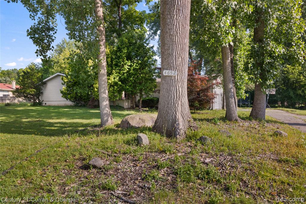 4652 Patrick Road, West Bloomfield, MI — Photo 21
