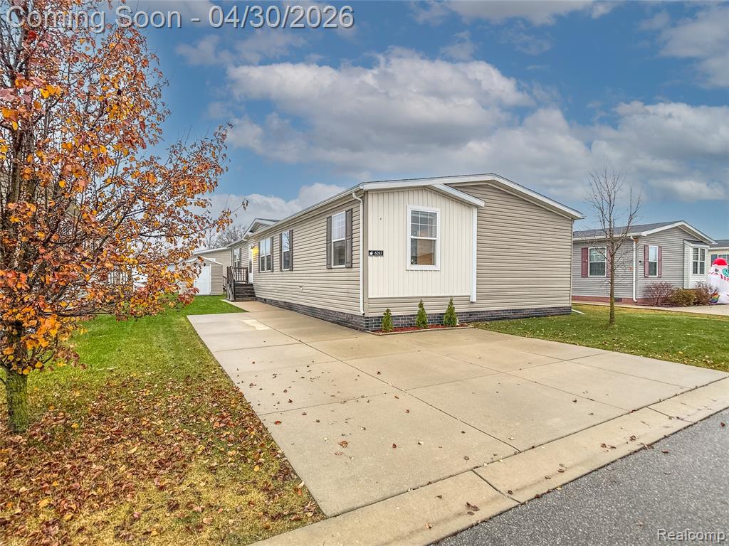 6267 Imperial Dr., Fenton, MI 48430 — Photo 4