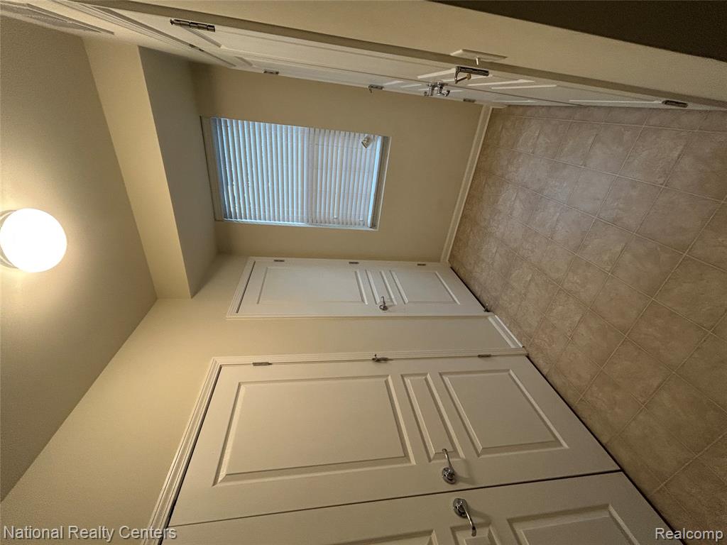 44681 Ellery Lane, Novi, MI — Photo 14