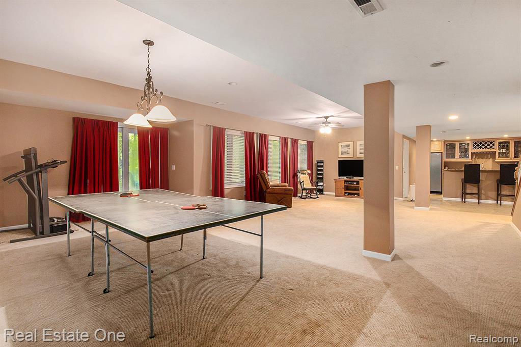 9832 Kingston Ridge, Clarkston, MI 48348 — Photo 35