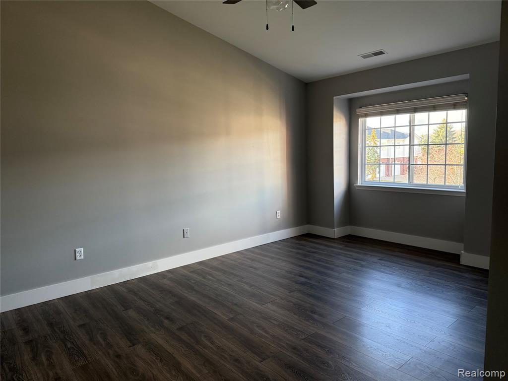 5609 Acorn Lane, Sterling Heights, MI 48314 — Photo 28