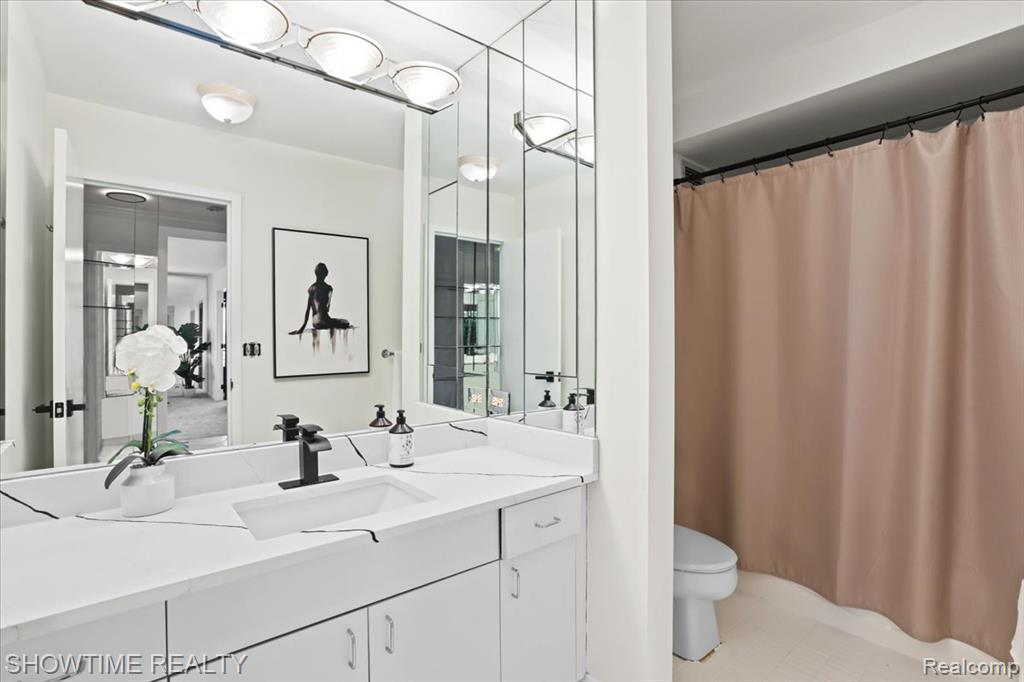 5000 Town Center Center, 2904, Southfield, MI 48075 — Photo 28