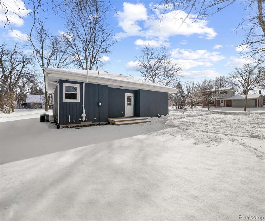 3175 LORRAINE Street, Ann Arbor, MI 48108 — Photo 5
